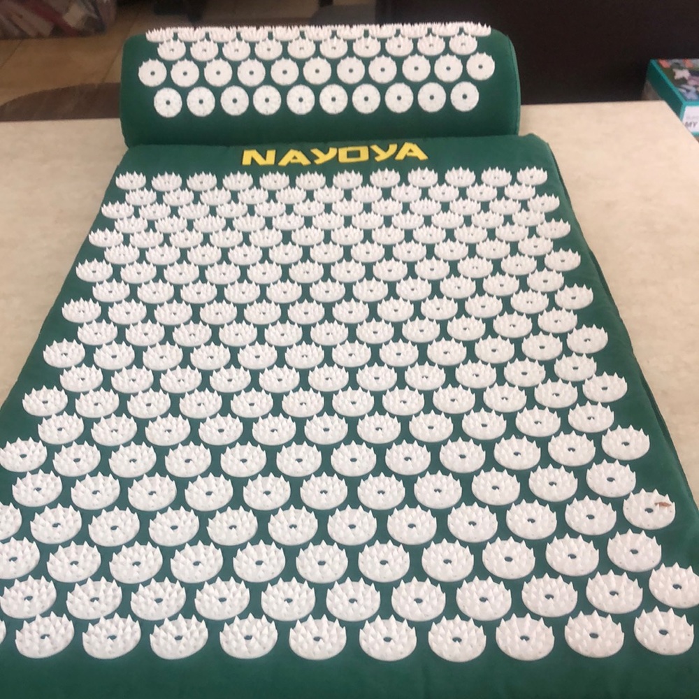 NAYOYA NECK AND BACK PAIN RELIEF SYSTEM 2 PIECE SET